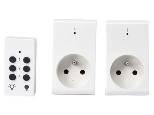 Gniazdo sieciowe sterowane pilotem zestaw 2 sztuk 230 V zasięg 25 m Hit cenowy