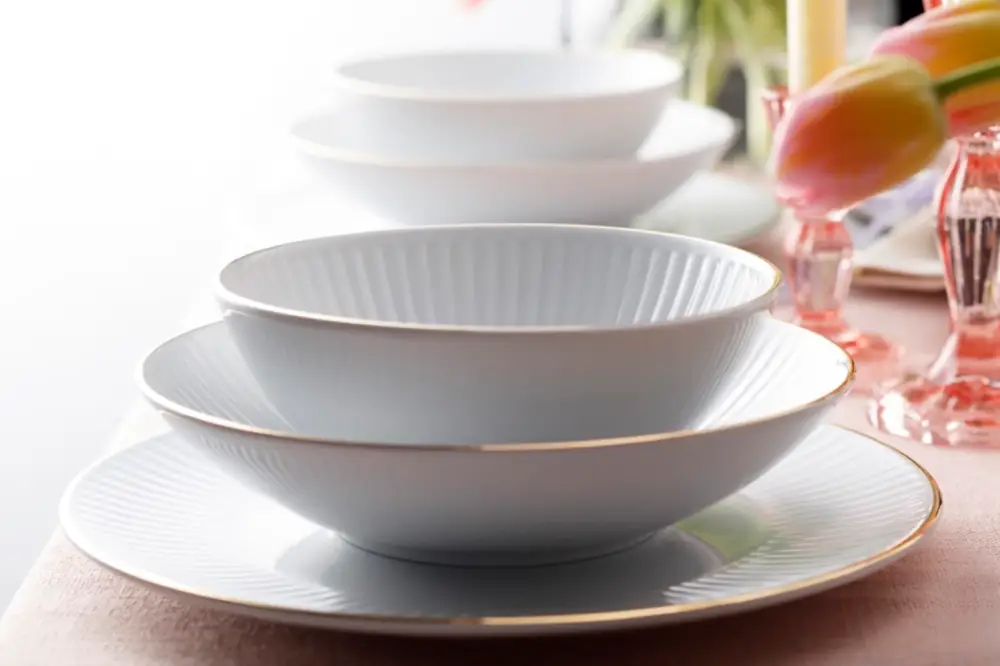 Serwis obiadowy porcelanowy dla 12 os. Dalia biało-złoty Hit sprzedaży